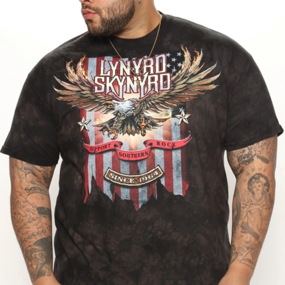 Lynyrd Skynyrd Graphic Tee‎